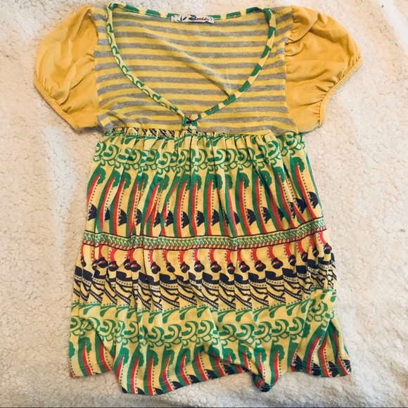 Loveholic Fun Pattern Top - Picture 2 of 5